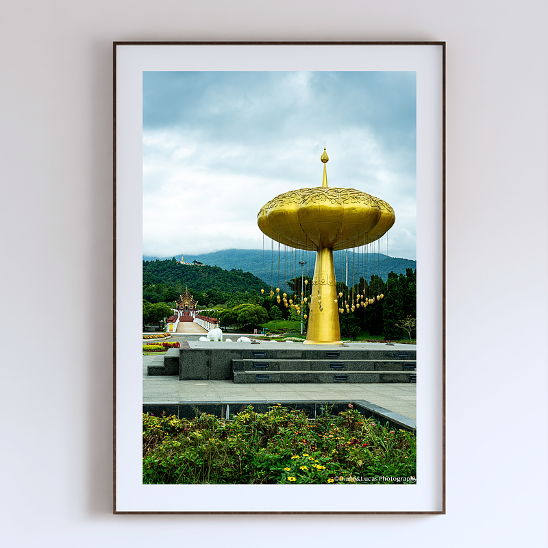 COLLECTION - URBAN GEOMETRY VERTICAL - "Golden Monument" - LIMITED EDITION 10 of 10