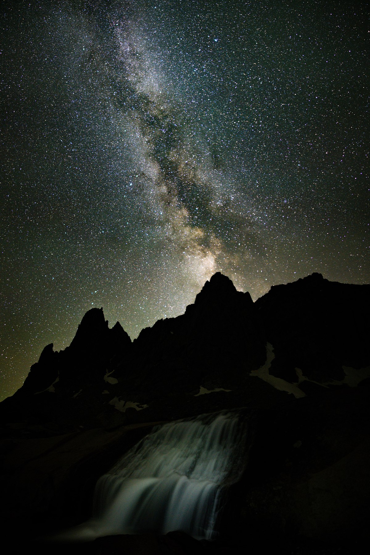 Milky-Way-over-Warrior