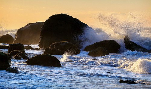 Crashing Waves