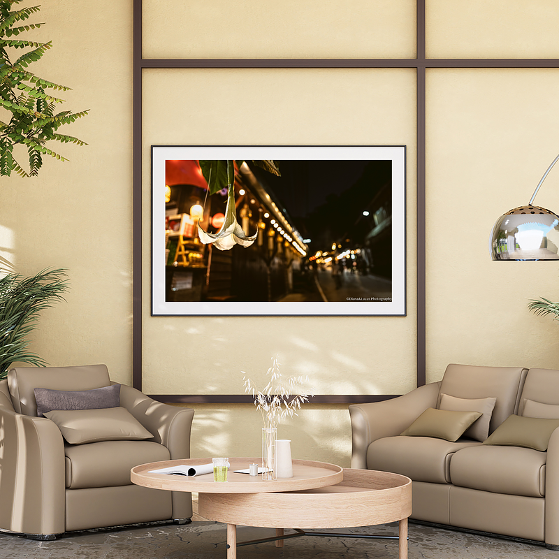 THE ONE - WILDLIFE & NATURE - "Hanging in the Light" - LIMITED EDITION 5 of 5
