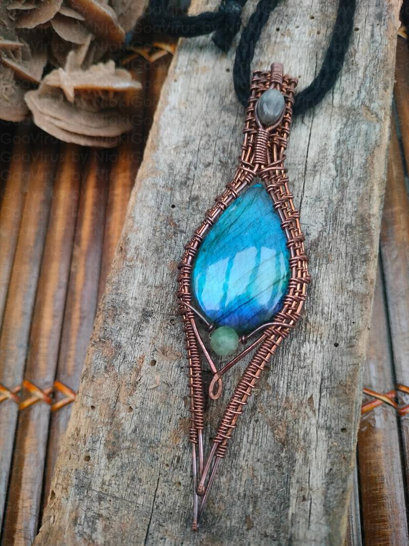 Labradorite copper necklace