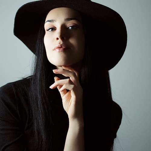 Sveiki! A&scaron; esu Simona, fotografė i&scaron; Žemaitijos.