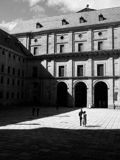 STREET/TRAVEL