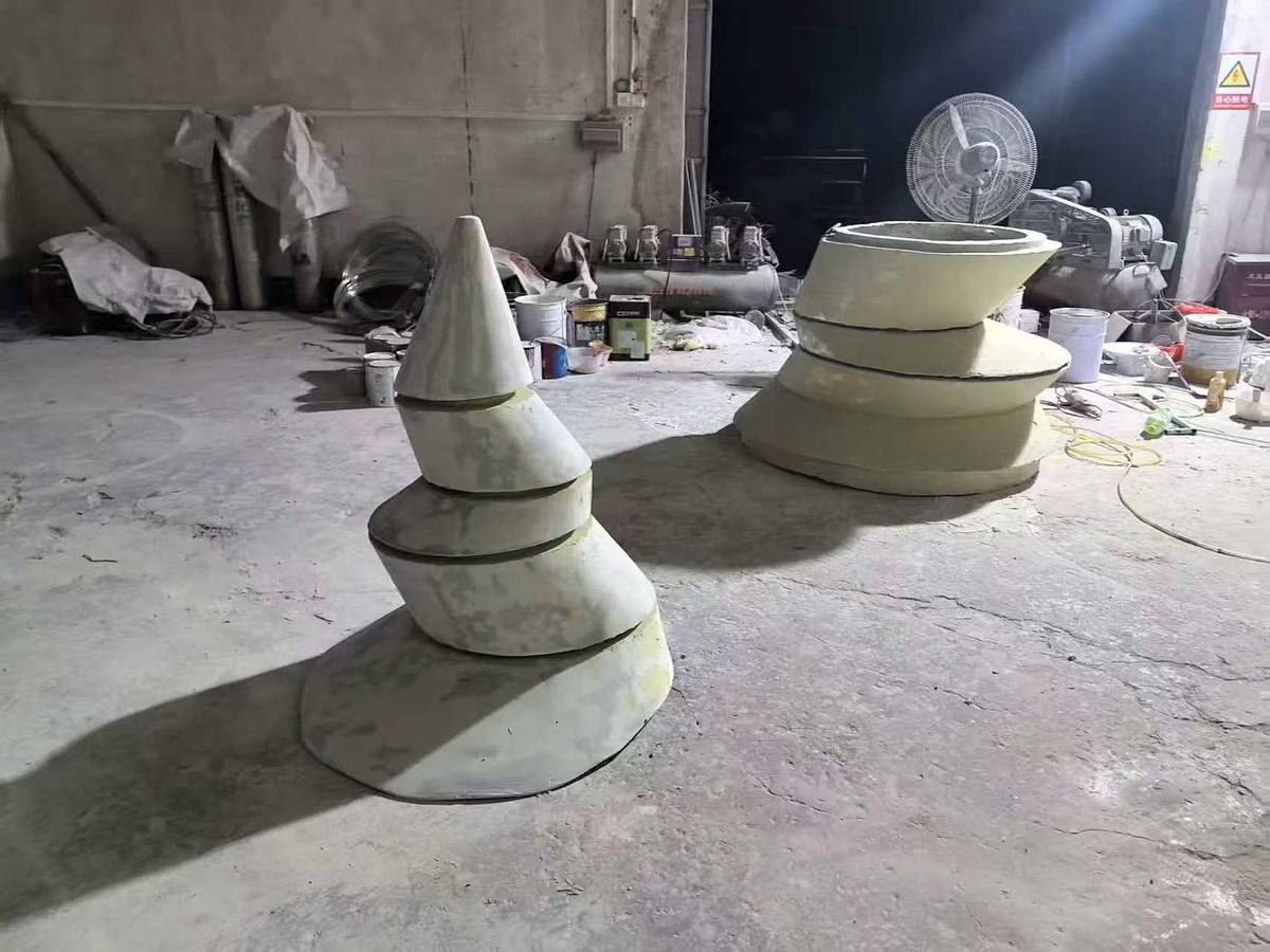 fabrication process contemporary christmas sculpture luxury hotel