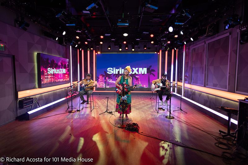 Aterciopelados Press tour