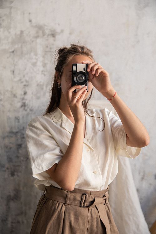 A passionate wedding photographer dedicated to capturing the most precious moments of love and joy on your special day.