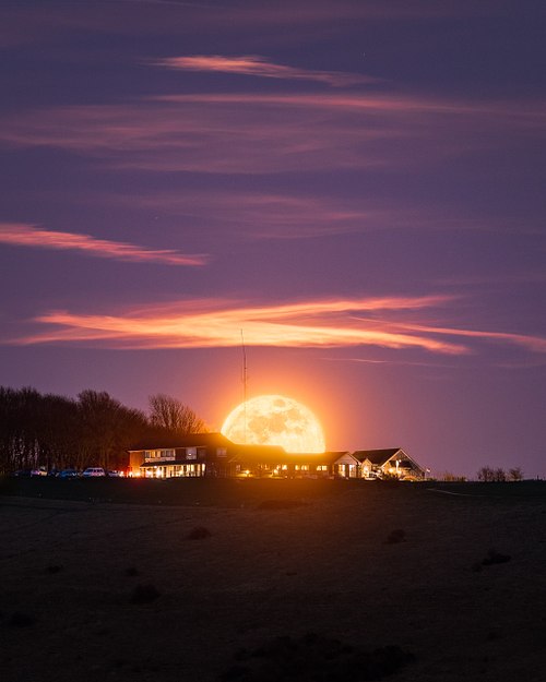 Full Moon Devils Dyke Pub Brighton