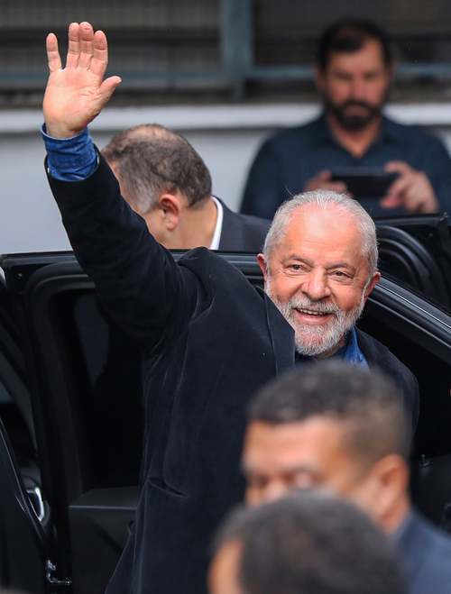 Brazilians Go to Polls in Tight Elections Polarized between Lula and Bolsonaro                                        