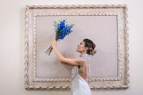 Foto de novia con bouquet  - Fotografía de boda Santiago