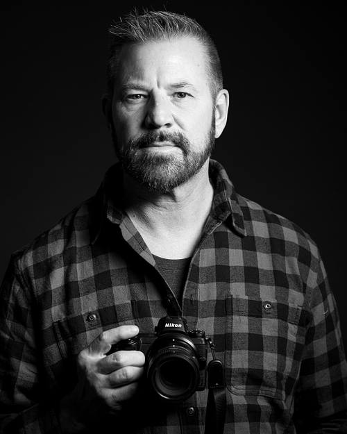 Hello, I am David Livingston. A portrait, lifestyle and street photographer based in Fort Wayne, Indiana