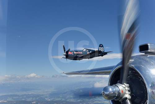Warbird Corsair der Flying Bulls