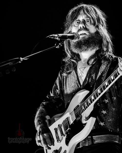 Die Berliner Rockband KADAVAR in Huxleys Neuer Welt in Berlin