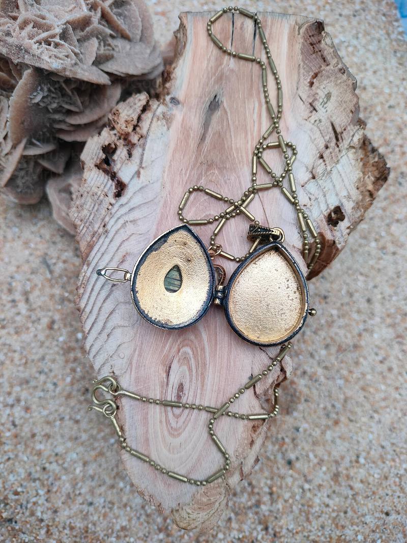 Labradorite mini box pendant necklace 3