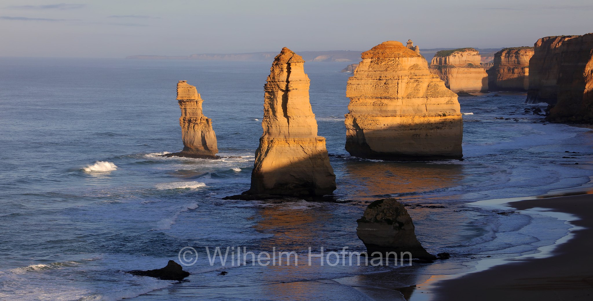 The Twelve Apostles, Twelve Apostles, Zwölf Apostel, Dodici Apostoli, Sunrise, Port Campbell National Park, Port Campbell Nationalpark, Parco nazionale Port Campbell, Twelve Apostles Marine National Park, Twelve-Apostles-Meeresnationalpark, Great Ocean Road, Victoria, Australia, Australien