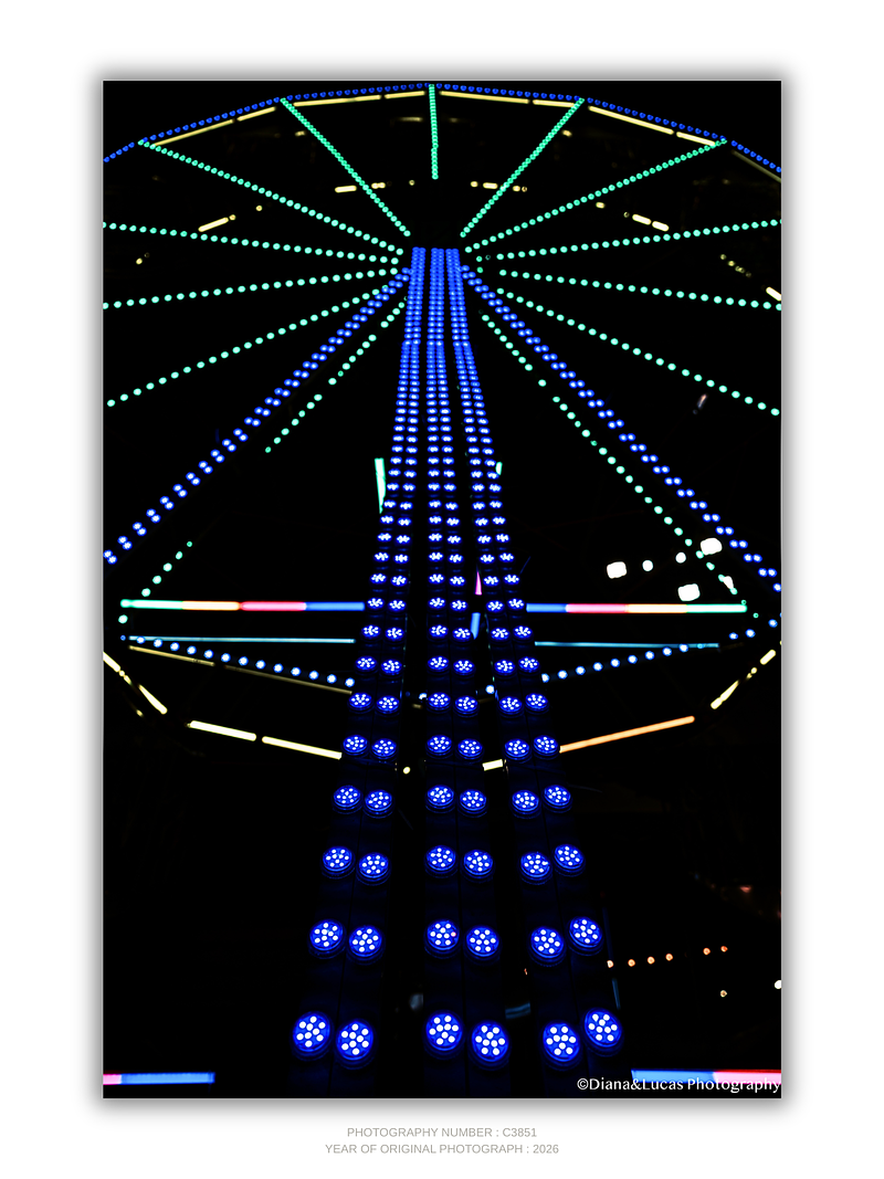 COLLECTION - URBAN GEOMETRY VERTICAL - "Neon Wheel" - LIMITED EDITION 10 of 10