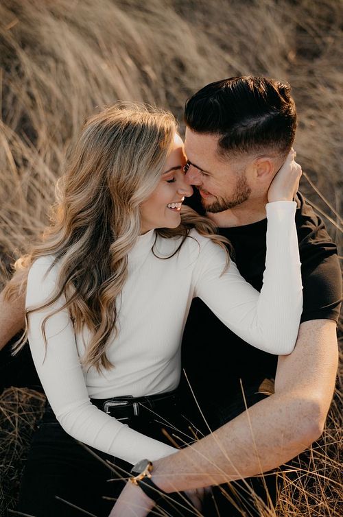 PORTRAITS & PROPOSALS