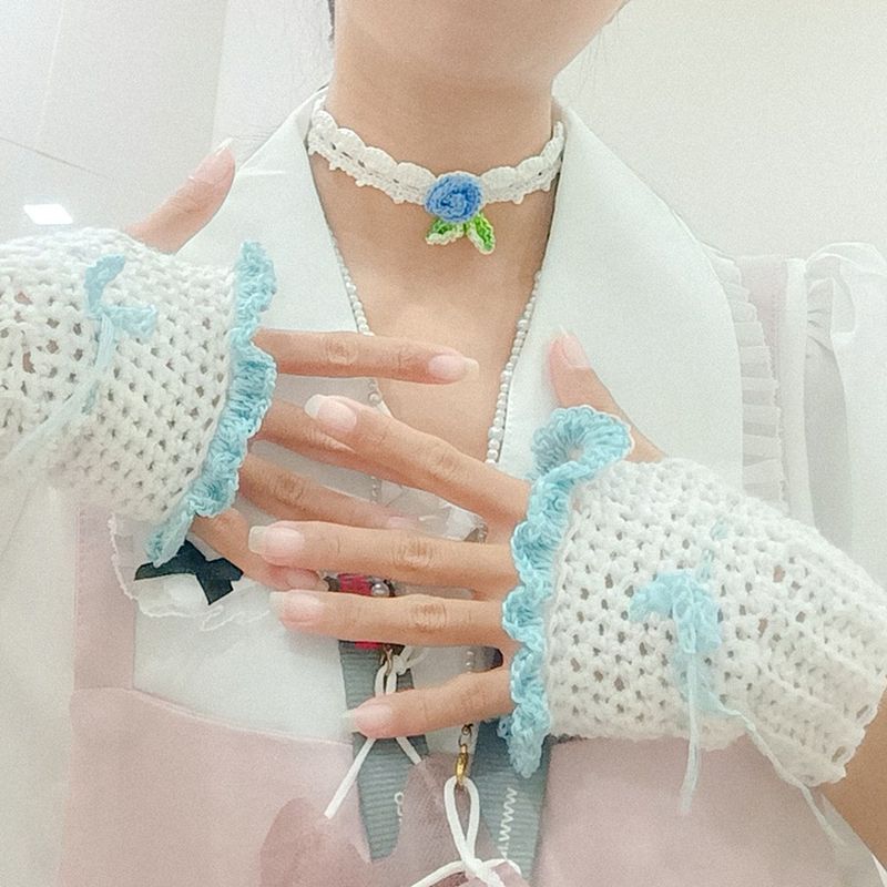 Delilah Fingerless Gloves~ Crochet PDF Pattern