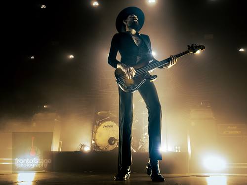 Die Berliner Rockband KADAVAR in Huxleys Neuer Welt in Berlin