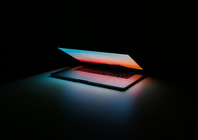 Do You Really Need a Portfolio Website? (And When You Don&rsquo;t)