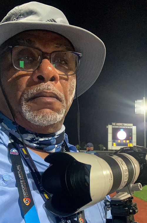 Keith Gomez is a news & sports photographer who has been capturing beautiful memories for over decades.