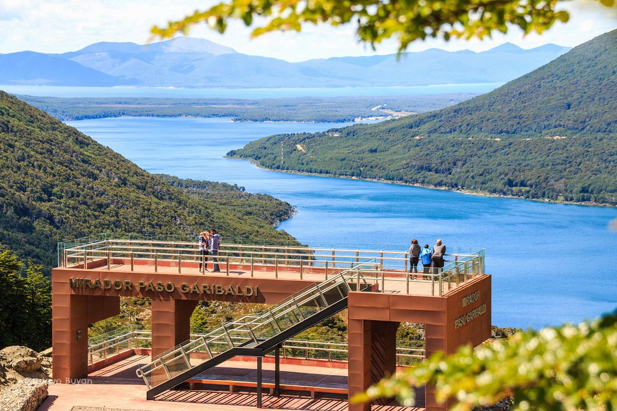 Mirador Paso Garibaldi y Lago Escondido