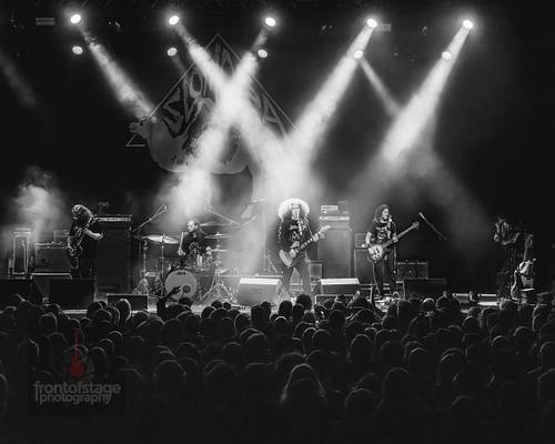 Die norwegische Tundra-Rock-Band SLOMOSA in Huxleys Neue Welt in Berlin