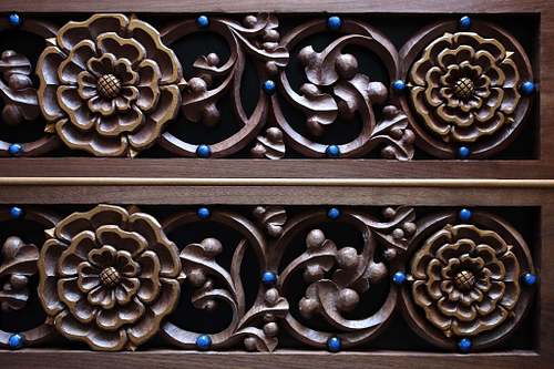 Gradine Carvings