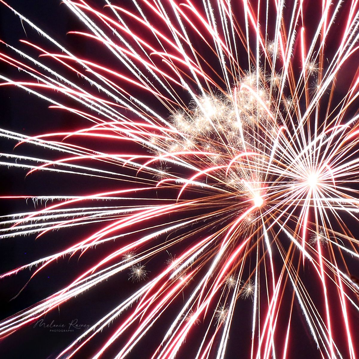 Capture Amazing Fireworks Photos Easily Without the Hassle