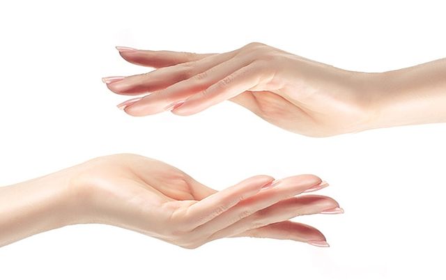 How to Become a Hand Model in 2026? A Complete Guide + Tips