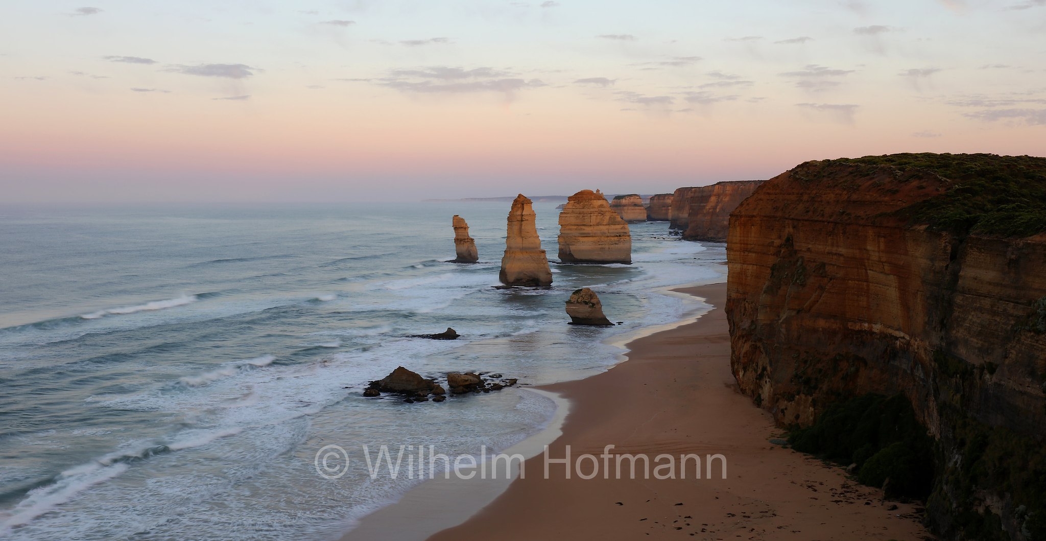 The Twelve Apostles, Twelve Apostles, Zwölf Apostel, Dodici Apostoli, Sunrise, Port Campbell National Park, Port Campbell Nationalpark, Parco nazionale Port Campbell, Twelve Apostles Marine National Park, Twelve-Apostles-Meeresnationalpark, Great Ocean Road, Victoria, Australia, Australien