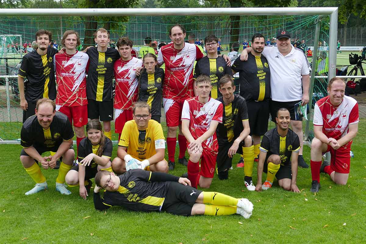 Gemeinsames Foto mit unseren Freunden von Team United