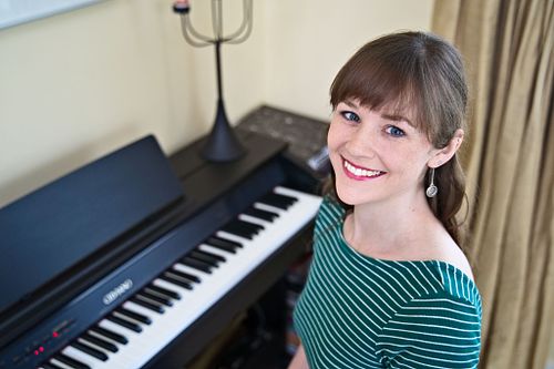 Hi, I'm Ella, and music is my passion. Let me help you learn piano and grow your passion too!