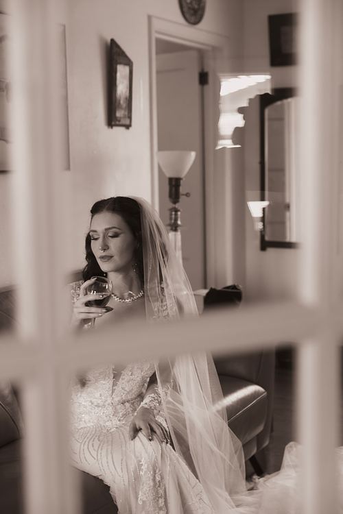 Hi, I’m Angelina! A PNW photographer, creative and dreamer at heart.
