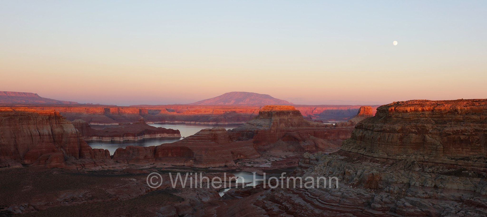 Lake Powell, Alstrom Point, Glen Canyon National Recreation Area, Utah, USA