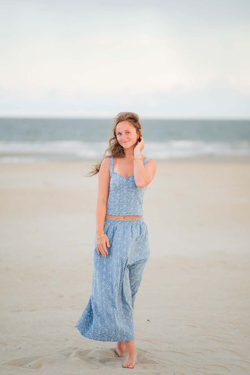 Planning Your Senior Photos? Here's Everything You Need to Know