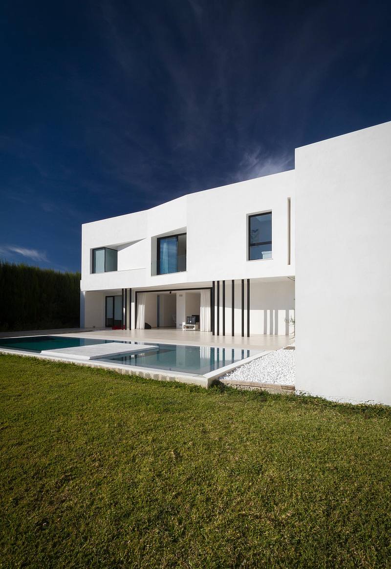 VIVIENDA AVILÉS-RAMOS