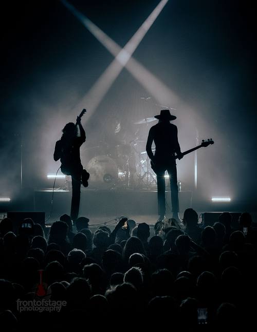 Die Berliner Rockband KADAVAR in Huxleys Neuer Welt in Berlin