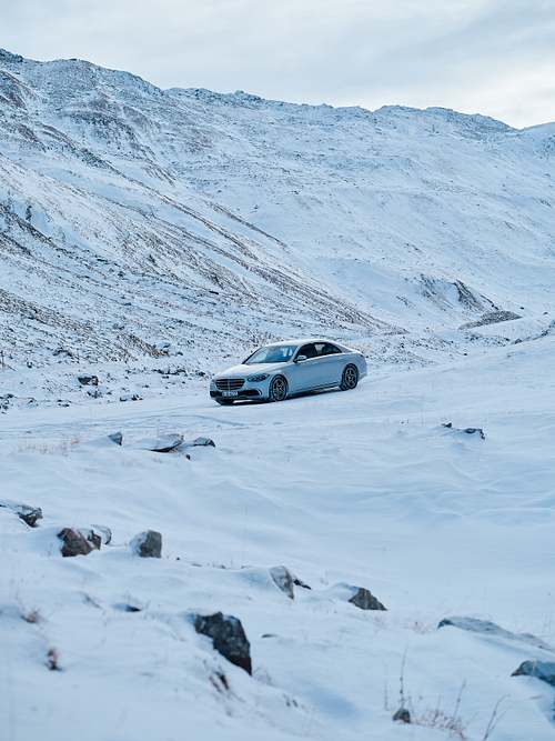 E-Klasse im Schnee