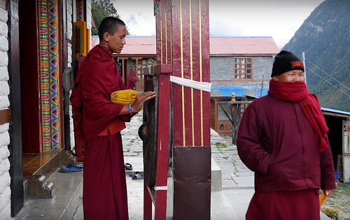 Buddhist culture and respect in photography