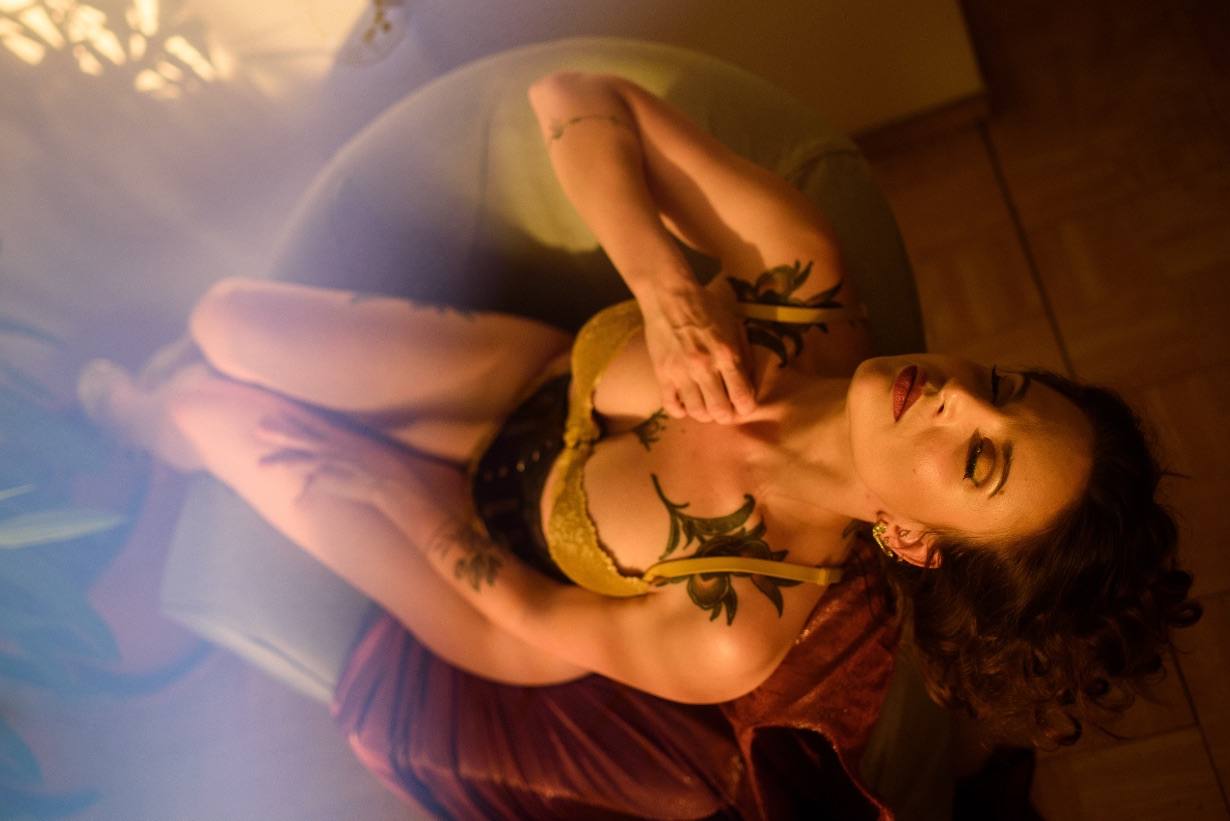MIRAGE BOUDOIR