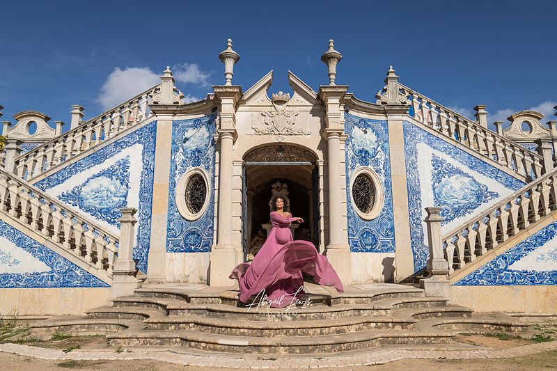 A Bespoke Maternity Photography Experience for Your Babymoon or Dream Destination