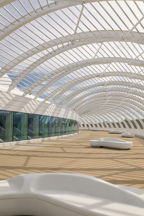 Close up photo of Santiago Calatrava’s concrete ribbing and benches at Florida Polytechnic IST building, Lakeland, Florida.
