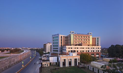 ApolloMedics Super Speciality Hospital, Lucknow - Architect Manu Malhotra