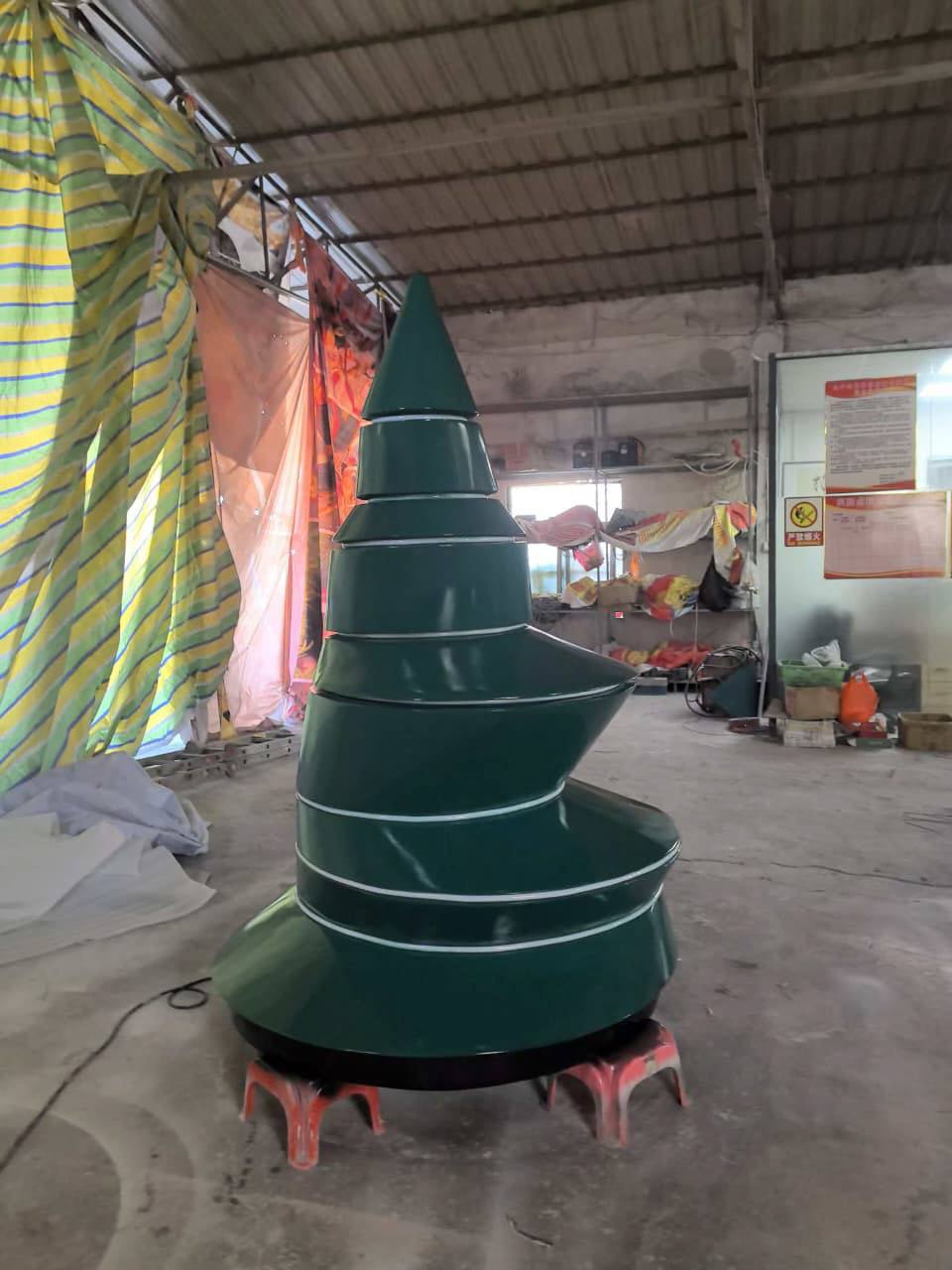 fabrication process contemporary christmas sculpture luxury hotel