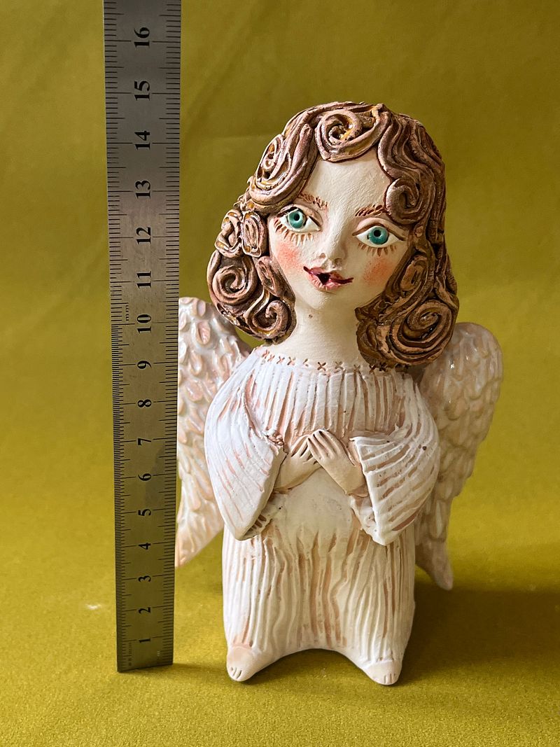 Singing Angel II. Tiny sculpture