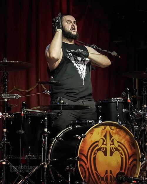 Alien Weaponry Drummer Henry de Jong live in der Columbiahalle