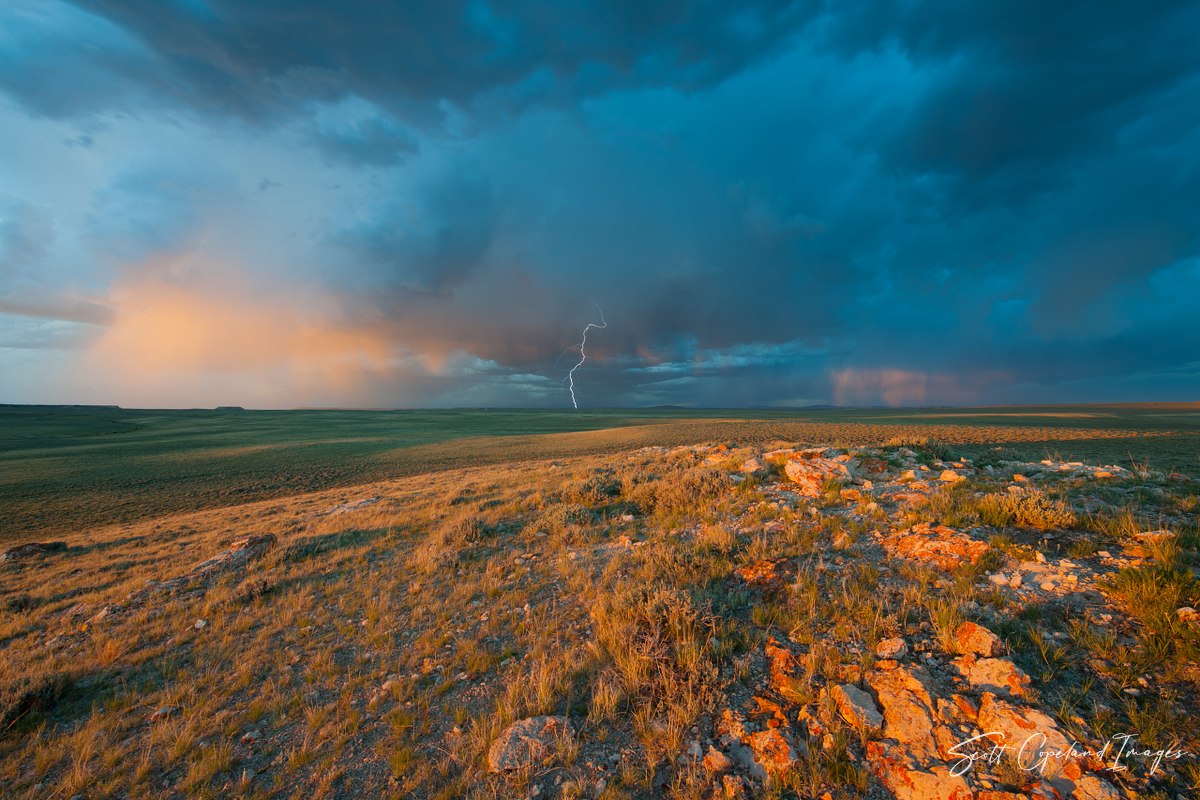 Lighting-Strikes-the-Rim