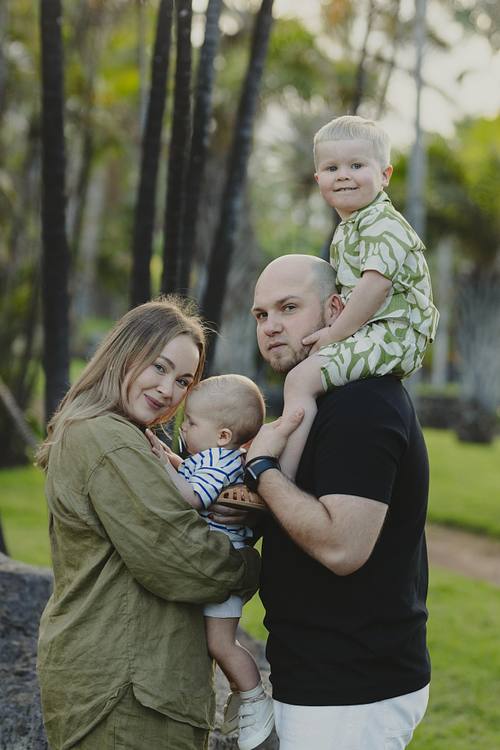 Family photoshoot in Puerto de la Cruz, Tenerife