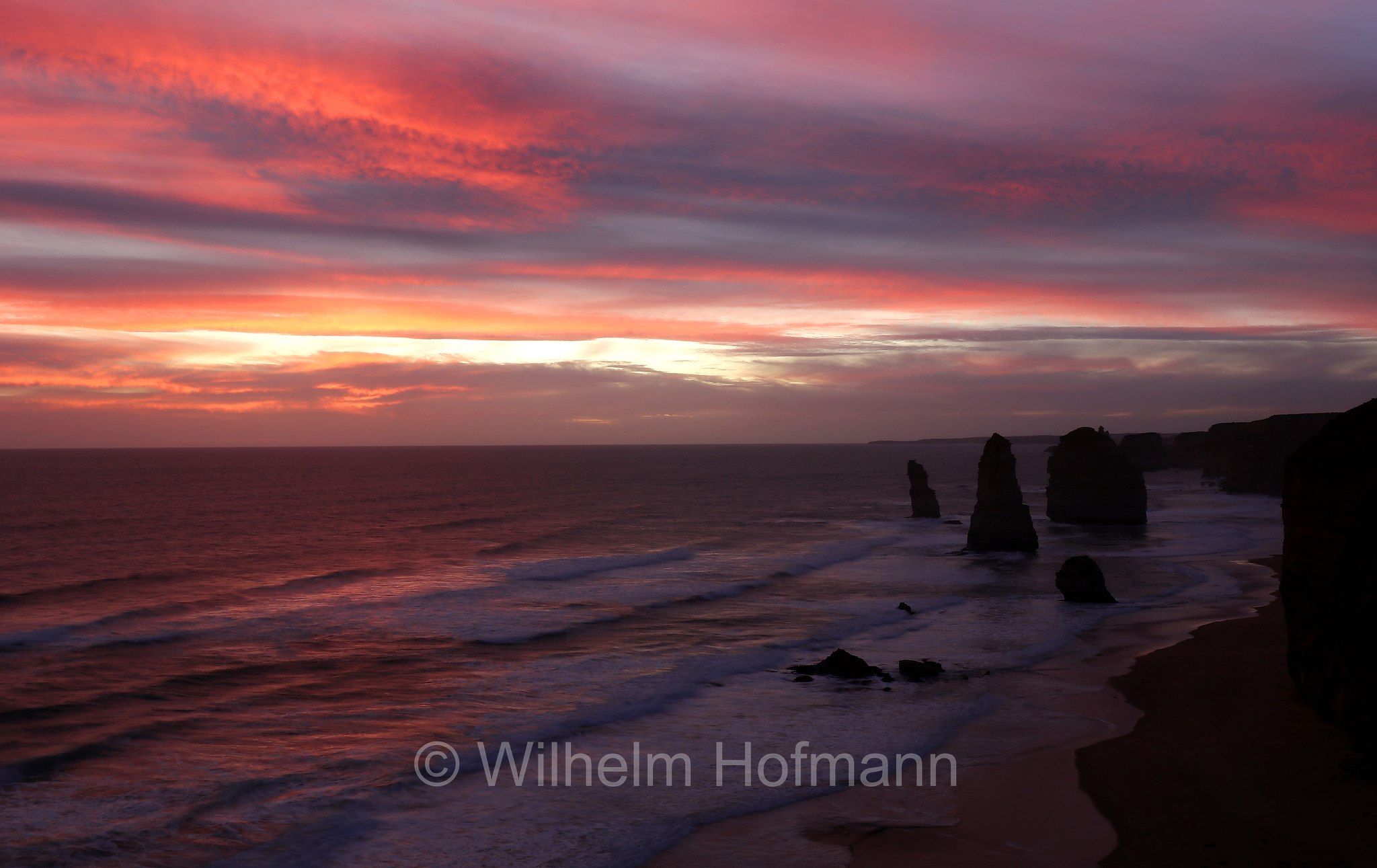 The Twelve Apostles, Twelve Apostles, Zwölf Apostel, Dodici Apostoli, Sunset, Port Campbell National Park, Port Campbell Nationalpark, Parco nazionale Port Campbell, Twelve Apostles Marine National Park, Twelve-Apostles-Meeresnationalpark, Great Ocean Road, Victoria, Australia, Australien