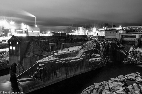 Borregaardsfossen i Glomma – foto fra Sarpsborg av fotograf Trond Johansen